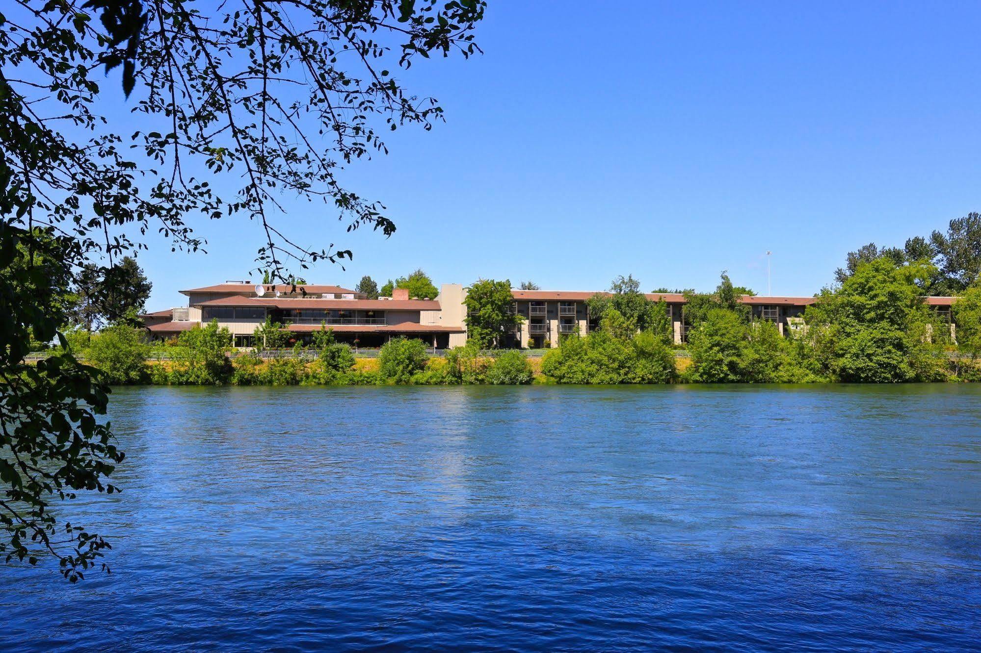 Valley River Inn Eugene Exteriör bild
